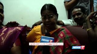 Download lagu Kanimozhi celebrates her 47th birthday Kanimozhi celebrates her 47th birthday