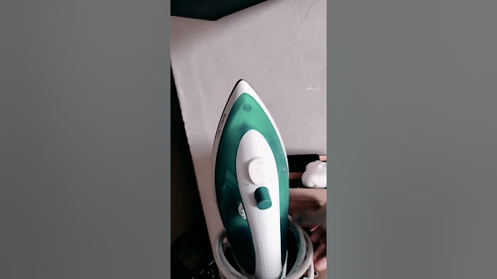 terminando de limpar o quarto da minha.  mãe