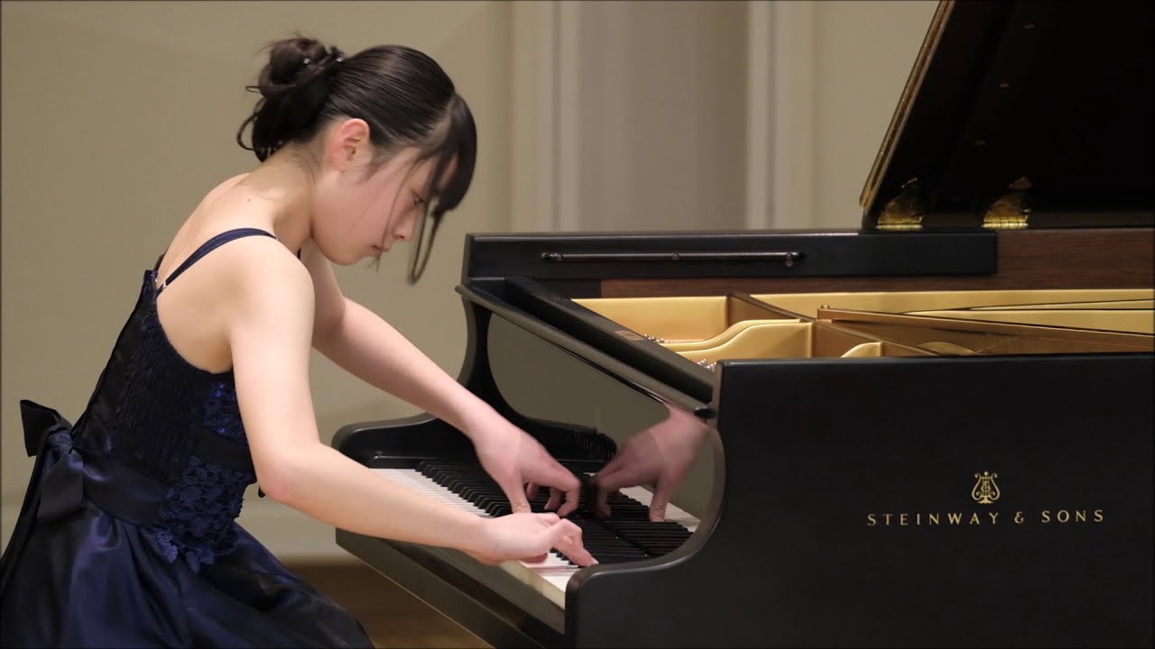 丸岡花珠 4つの即興曲ヘ短調D935 Op 142 4 シューベルト - YouTube