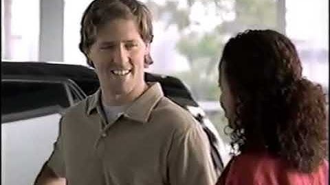 2004 Saturn VUE Commercial