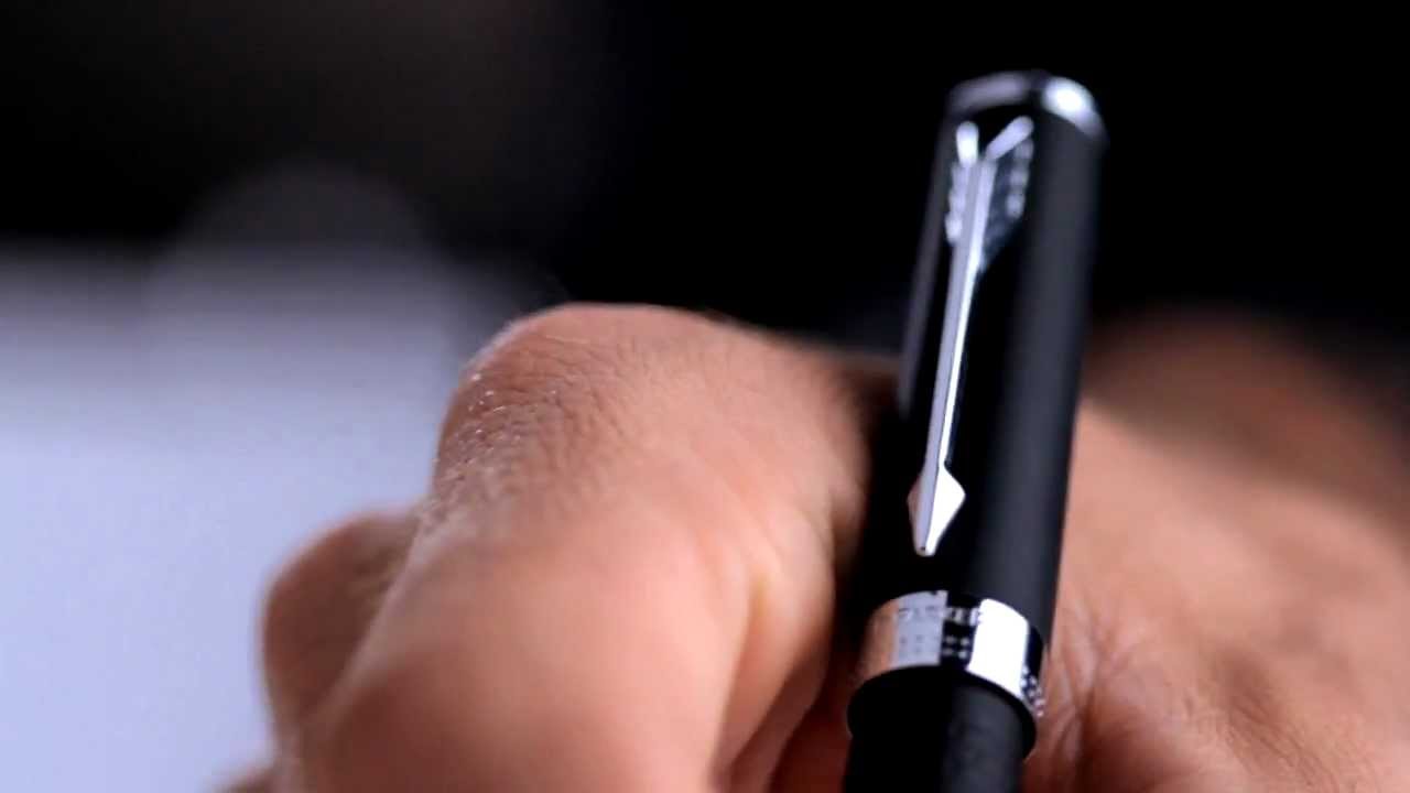 Parker IM Monochrome Blu: Penna Stilografica con Pennino M e Inchiostro Blu | Cartolibreria Grafite Online