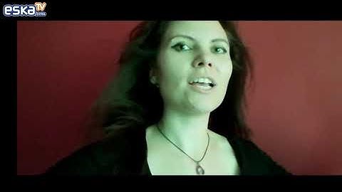 My Video Green Screen 4 Strings Curious