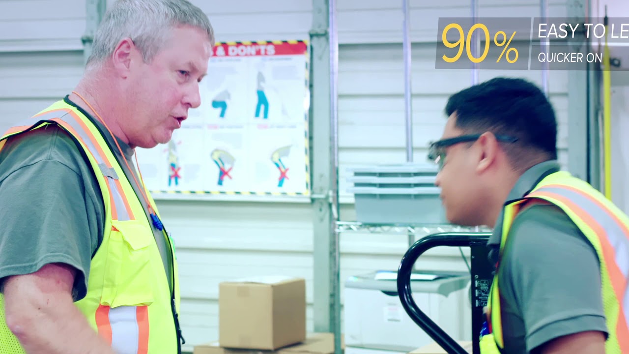 HD4000 Head-Mounted Display | Zebra - YouTube