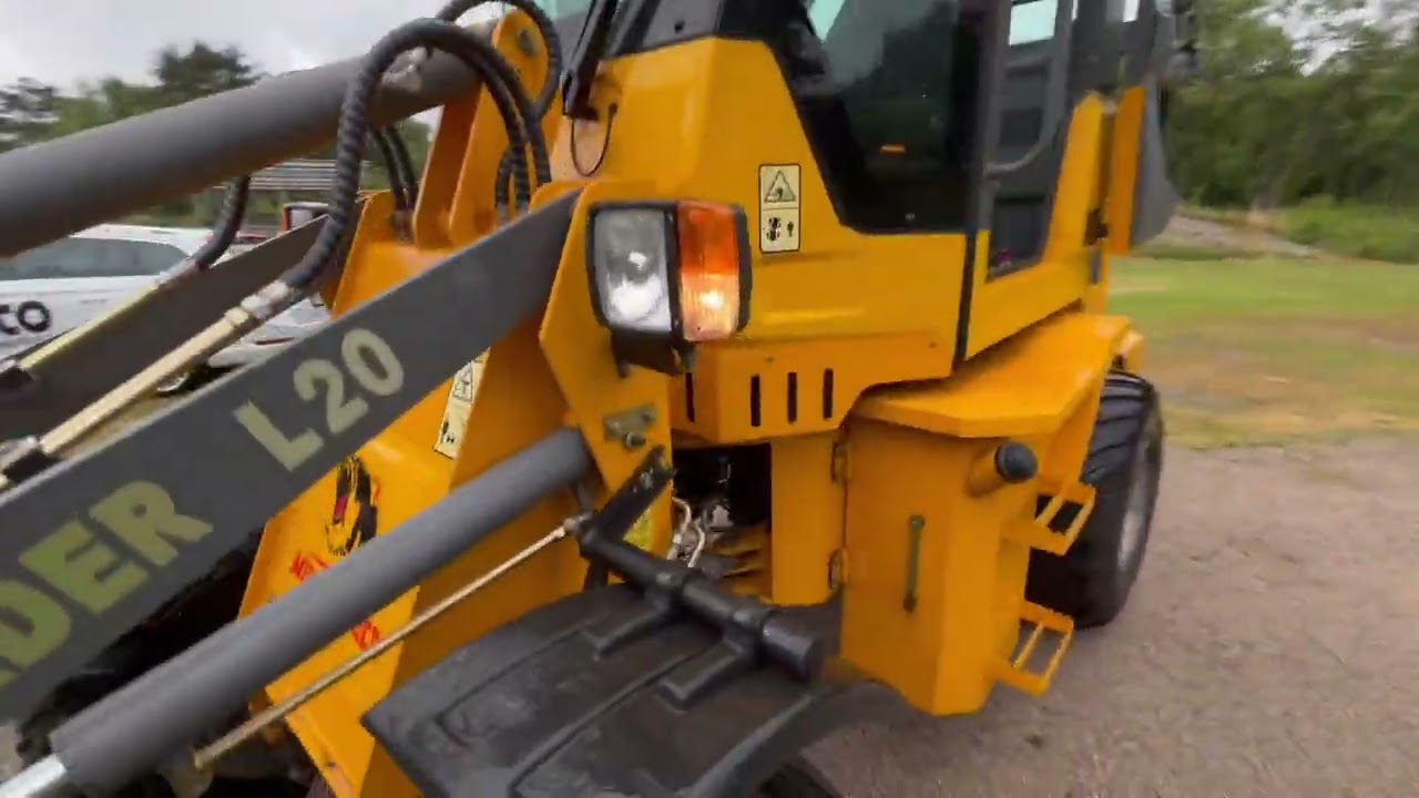 Hjullastare Redskapsbärare Mulitiloader L20