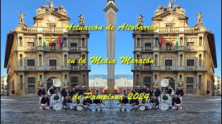 Actuación de Altobarrio en la Media Maratón de Pamplona 2024