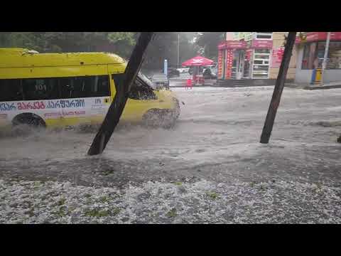 თბილისში წვიმამ პრობლემები შექმნა