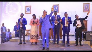 Atmosphère Lola Sur Amen Tabernacle