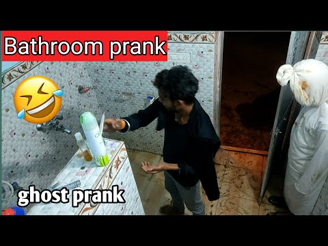 #shorts / 😂bathroom ghost prank with friend / bathroom prank gone wrong / #youtubeshorts