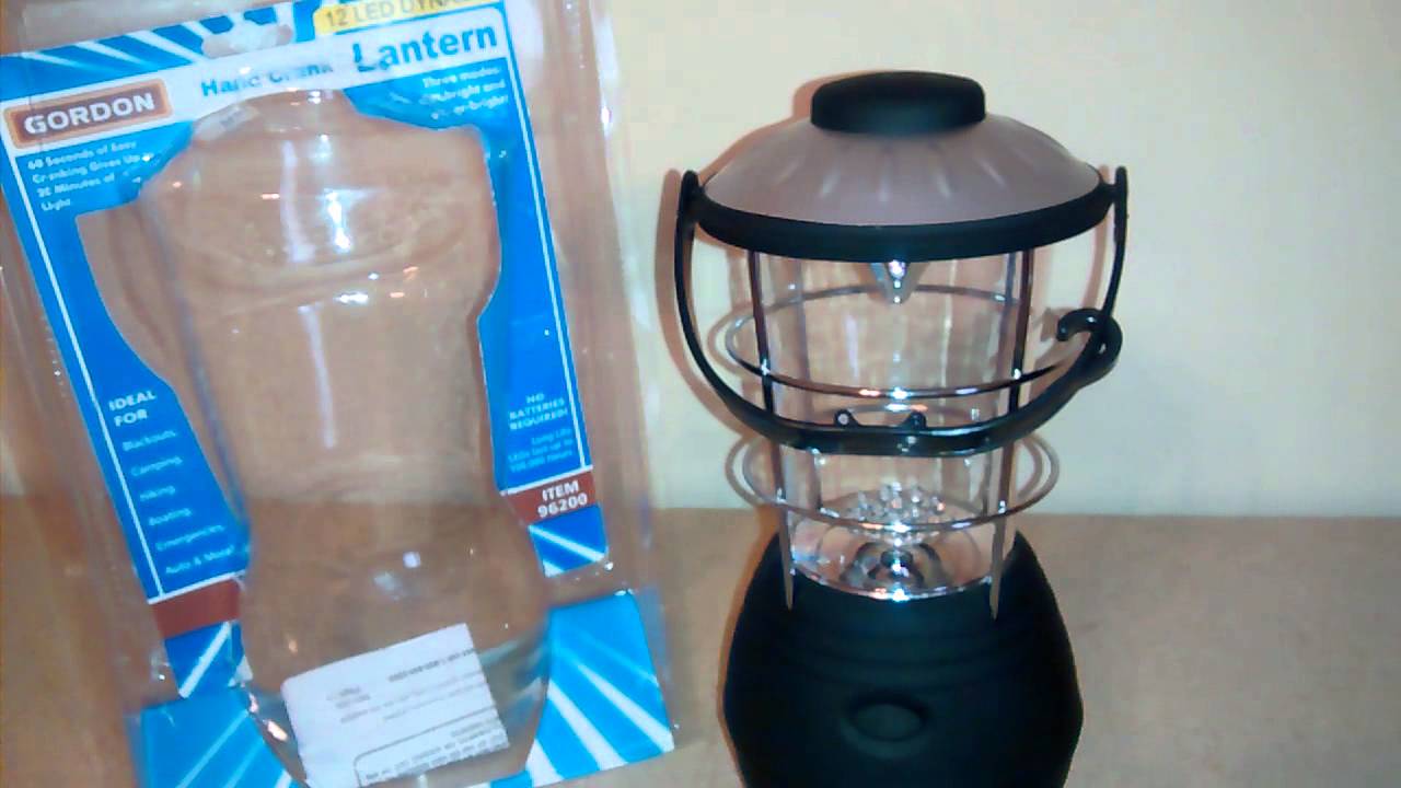 Hand crank lantern