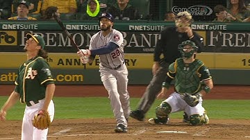 HOU@OAK: Singleton opens scoring with solo homer