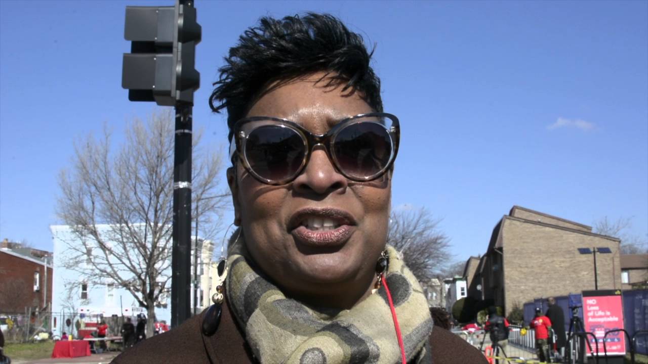 Launch Day DC Streetcar - Travis Riddick - YouTube