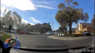 Aussiecams - 1 Minute of Bad Driving 122