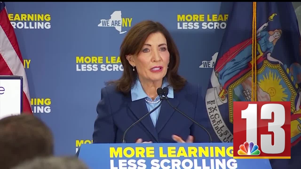 Gov. Hochul proposes statewide cellphone ban in NY schools - YouTube
