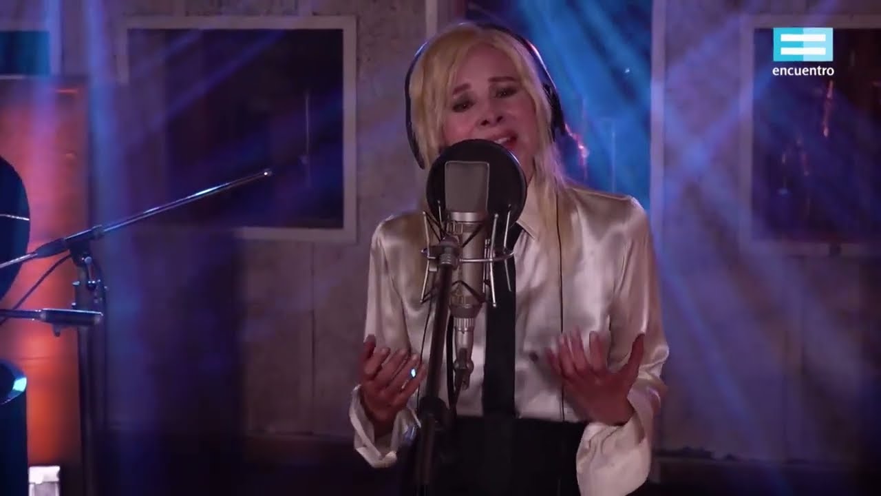 Encuentro en el estudio VIII:  Nacha Guevara (Te quiero) - Canal Encuentro
