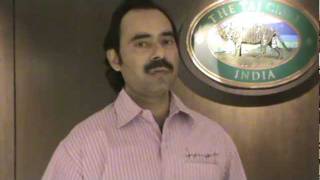 Mr. Amit Swami, President- Sabbf Presenting Bodybuilding Award To The Great Khali.mpg