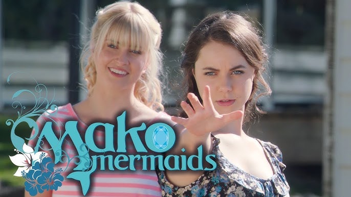 Mako Mermaids - Wouldn't want to get on the wrong side of these two! 🤪  . . . . . . @linda_ngo @chaihansen @jmsp1 #mako #mermaid #h2o #wearegc  #madeinqld #makomermaids #thebureauofmagicalthings #magic #