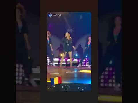 Η Έλενα Παπαρίζου στη Ρουμανία