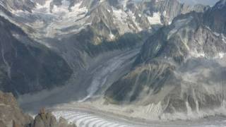 Romanin été 2009 par CAF, flying over the Alpilles and French Alps