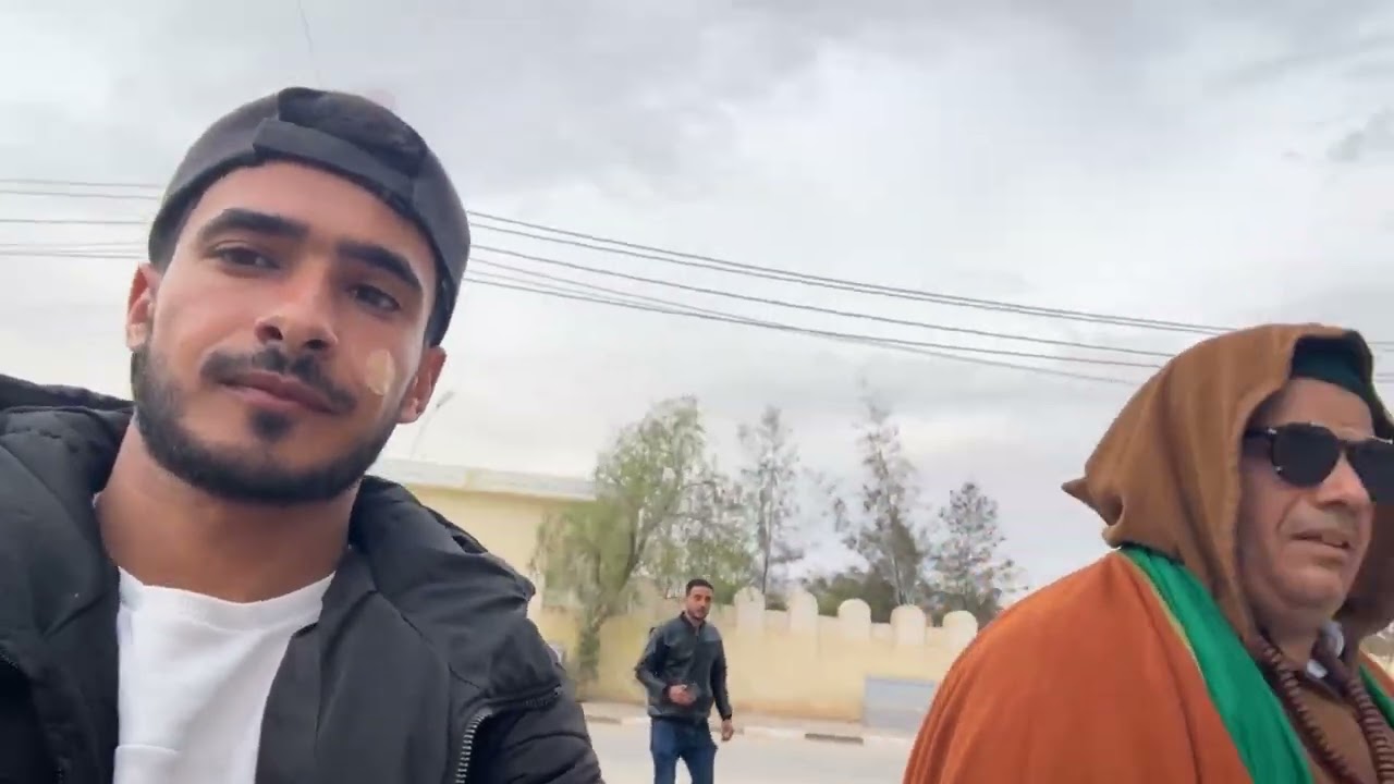 عند الغوث الكبير سيدي عمر بن عبد الجواد الحسني