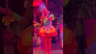 藤本紗綾さんからアップルパイいただきましたありがとうございまーすマジで中島有香さんの再来かと思いました