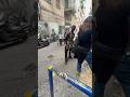 Africano Intentando Vender Pulsera A Italiana En Napoli рџ рџ Africano Intentando Vender Pulsera A Italiana En Napoli рџ рџ