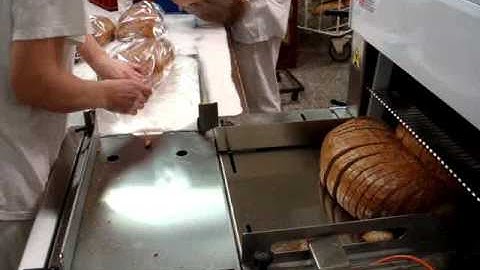 ROLLMATIC MR52 BREAD SLICER WITH CHUTE AND BAG BLOWER