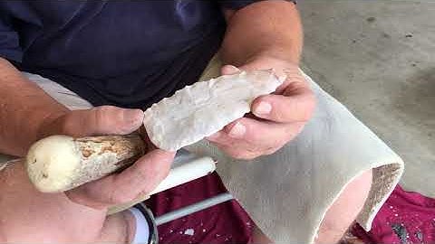 Once again flintknapping some Flint Ridge 5/6