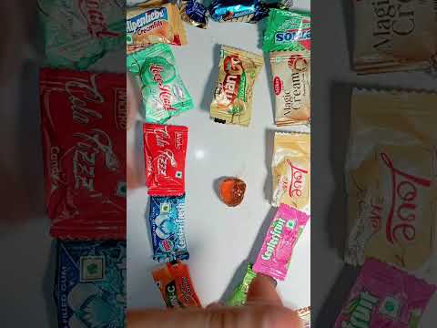 キャンディクランチASMR🍭💖 | 甘くて超満足感のある音 | ベビーショーツビデオ | バンダルワラ | カートゥーン