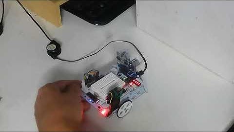 Le robot garde la distance au mur