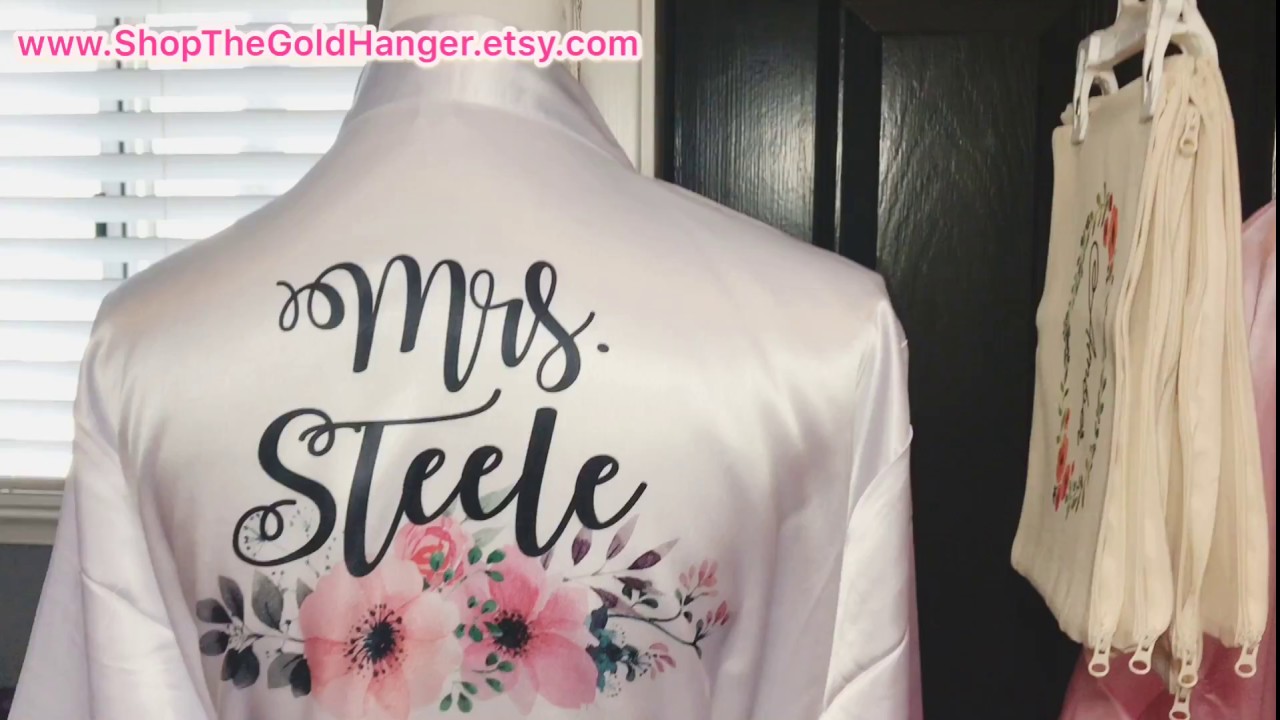Peronalized bride and bridesmaid robes