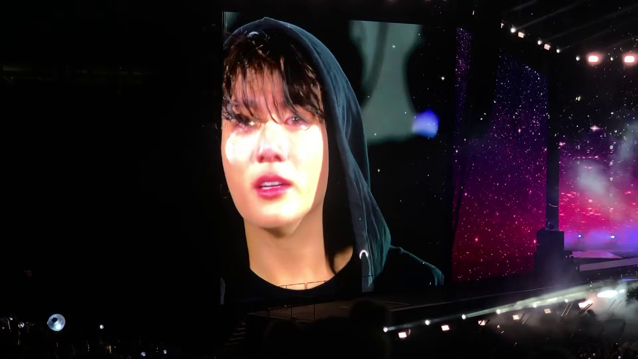 BTS 'Mikrokomos &Ending' Live MetLife Day 2