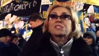 "Страх і нєнавість на #євромайдан" або "як провокатори юльку з йолки ходили знімати" 18.12.2013