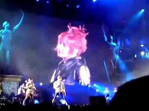 Mylène Farmer - Désenchantée + Final au Stade de France - YouTube