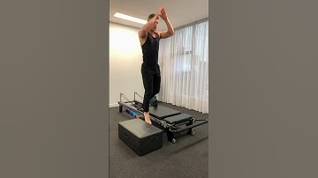 Kick X Hop #nathanrossrees #reformer #reformeracademy #reformerlibrary #reformerworkshop #workout