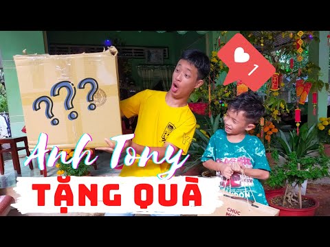 #1 Ngáo TV / Được Anh Tony TV Tặng Quà Tết Cuối Năm Mới Nhất