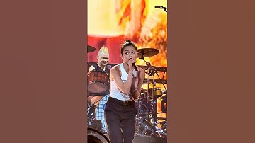 Olivia Rodrigo SHOCKS Taylor Swift at Coachella #oliviarodrigo #taylorswift #shorts