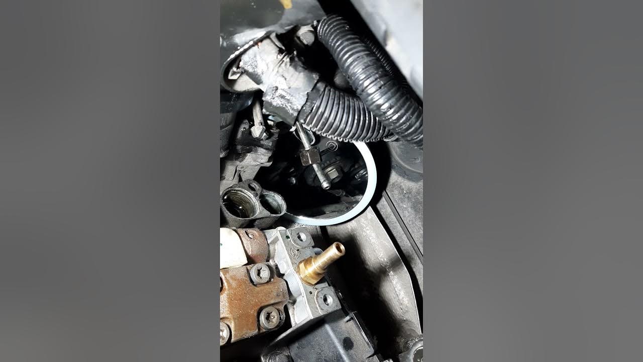 Снятие всех шести форсунок. - Land Rover Discovery III, 2,7 л, 2005 года своими 