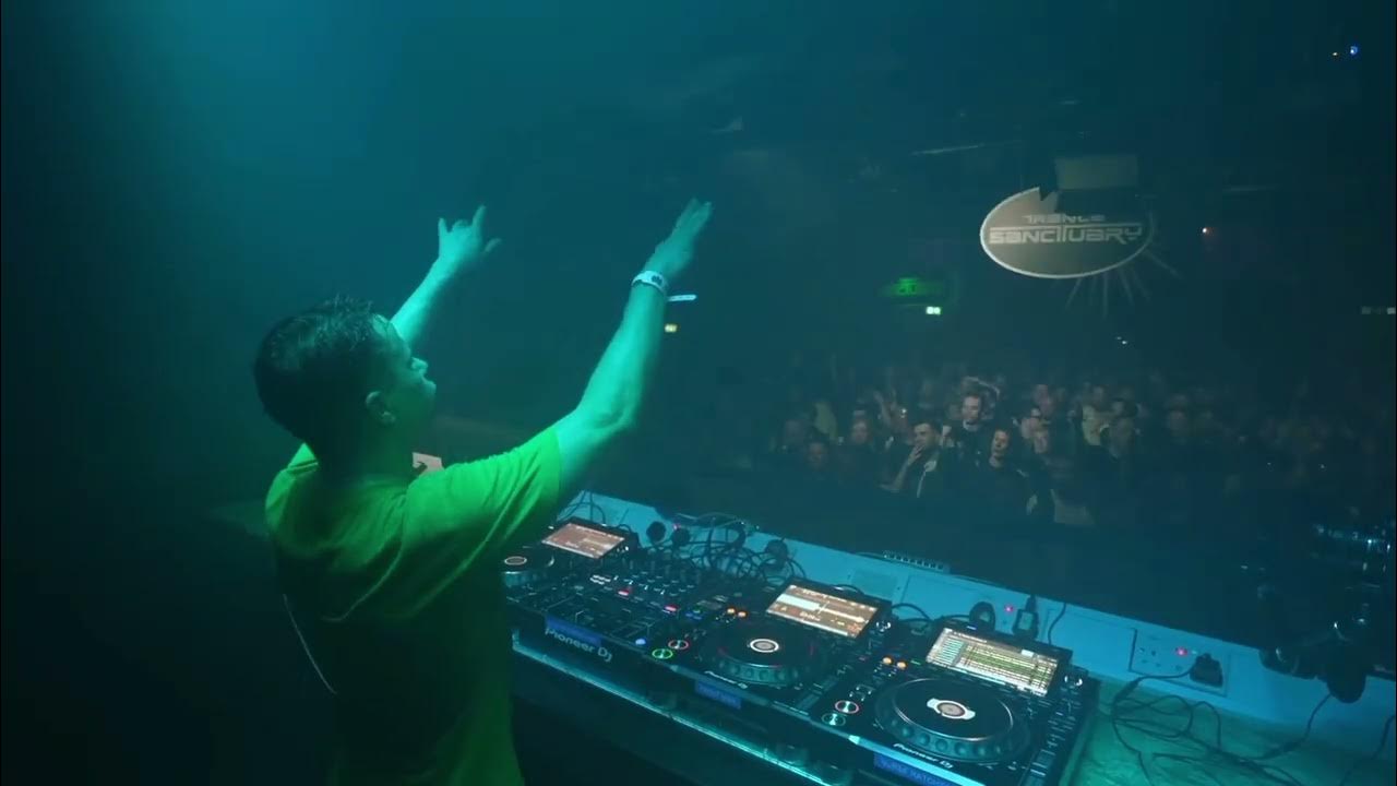 Ben Gold ft. plumb Same Sky Same Stars At Trance Sanctuary London, March 2023 Ben Gold ft. plumb Same Sky Same Stars At Trance Sanctuary London, March 2023