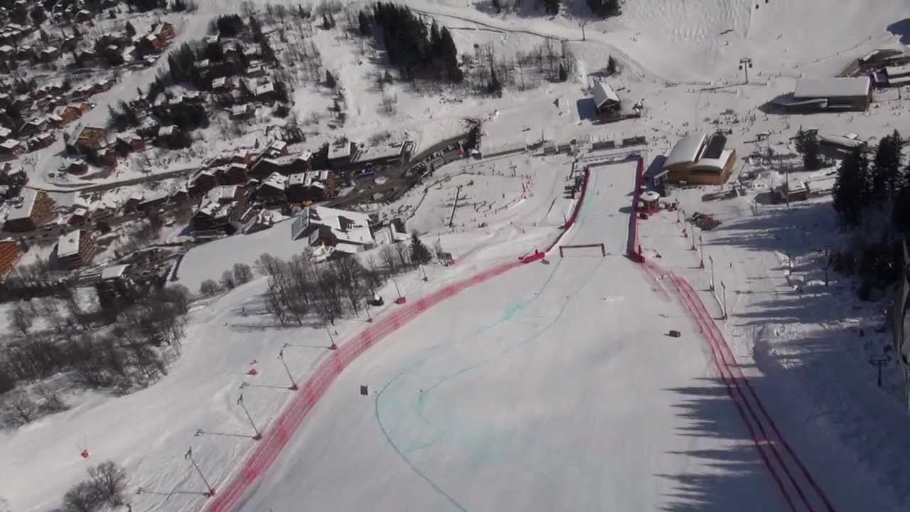 Descente Piste du Roc de Fer (Vue Aérienne) Méribel Coupe du Monde Ski Alpin Dames 2013 Descente Piste du Roc de Fer (Vue Aérienne) Méribel Coupe du Monde Ski Alpin Dames 2013