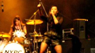 New Young Pony Club - Hiding on the Staircase (INMusic Festival 2010)
