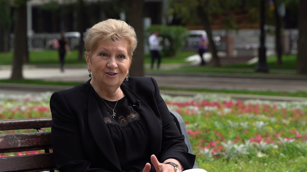 Назарова Астролог