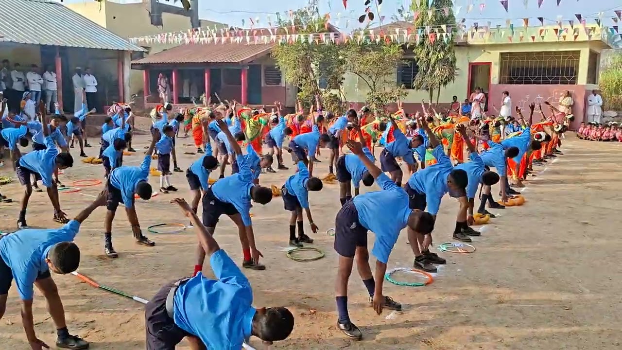 सामूहिक खडे  प्रकार  - विद्या मंदिर उपवडे #खडे प्रकार #RepublicDay