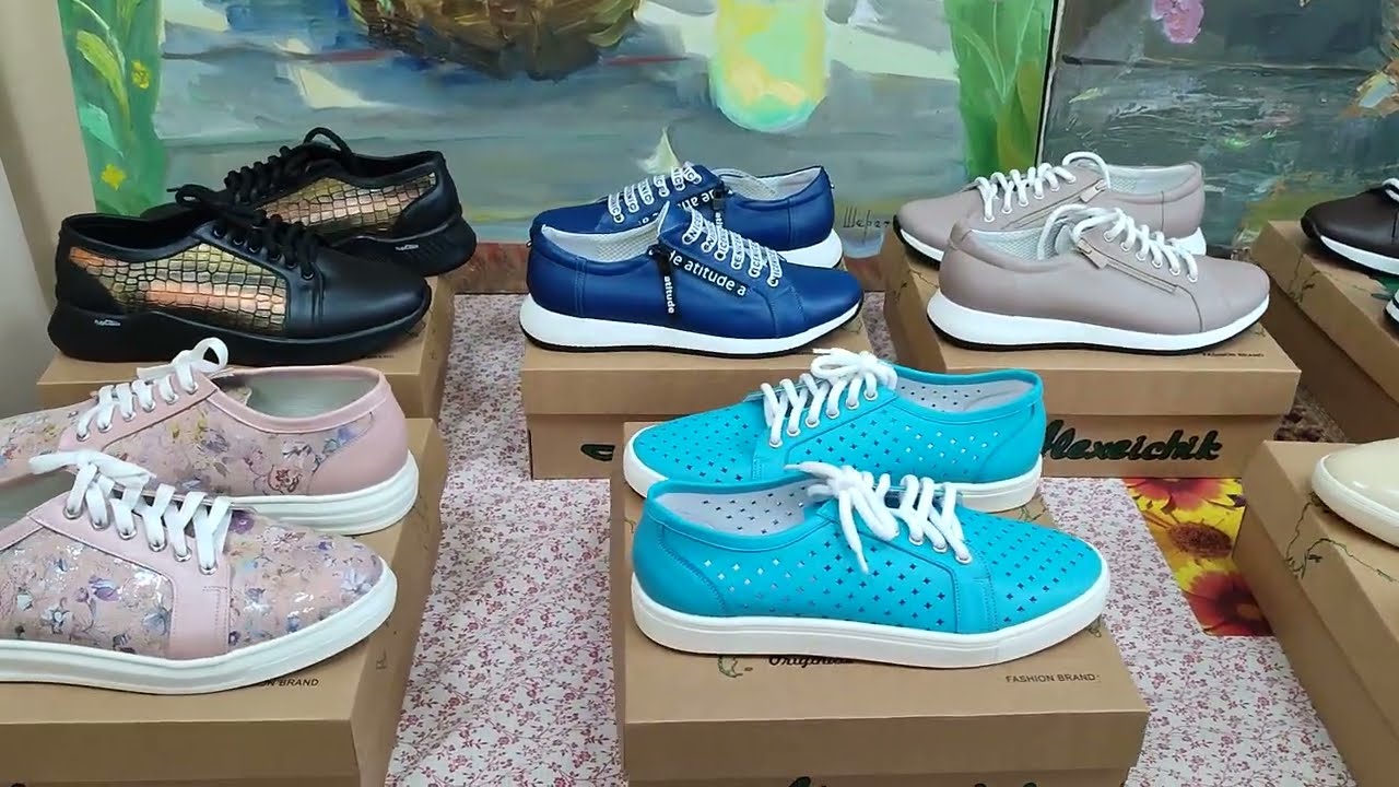 Женские туфли спорт-комфорт по распродаже 42,43,44 из натуральной кожи тиснённой под рисунок питона