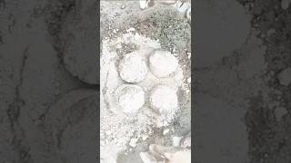 4 Gritty Cement Shapes #drycrumbling #gritty #cementcrushing #crunchycrumbles #satisfying #sandment