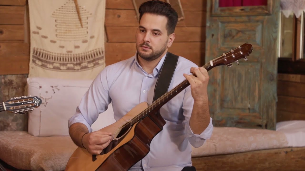 SibeΜόρια | Σκάρος - Πήρα τη στράτα το στρατί - Εδώ είν' αλώνι για χορό-  Φέρτε την κάπα την παλιά