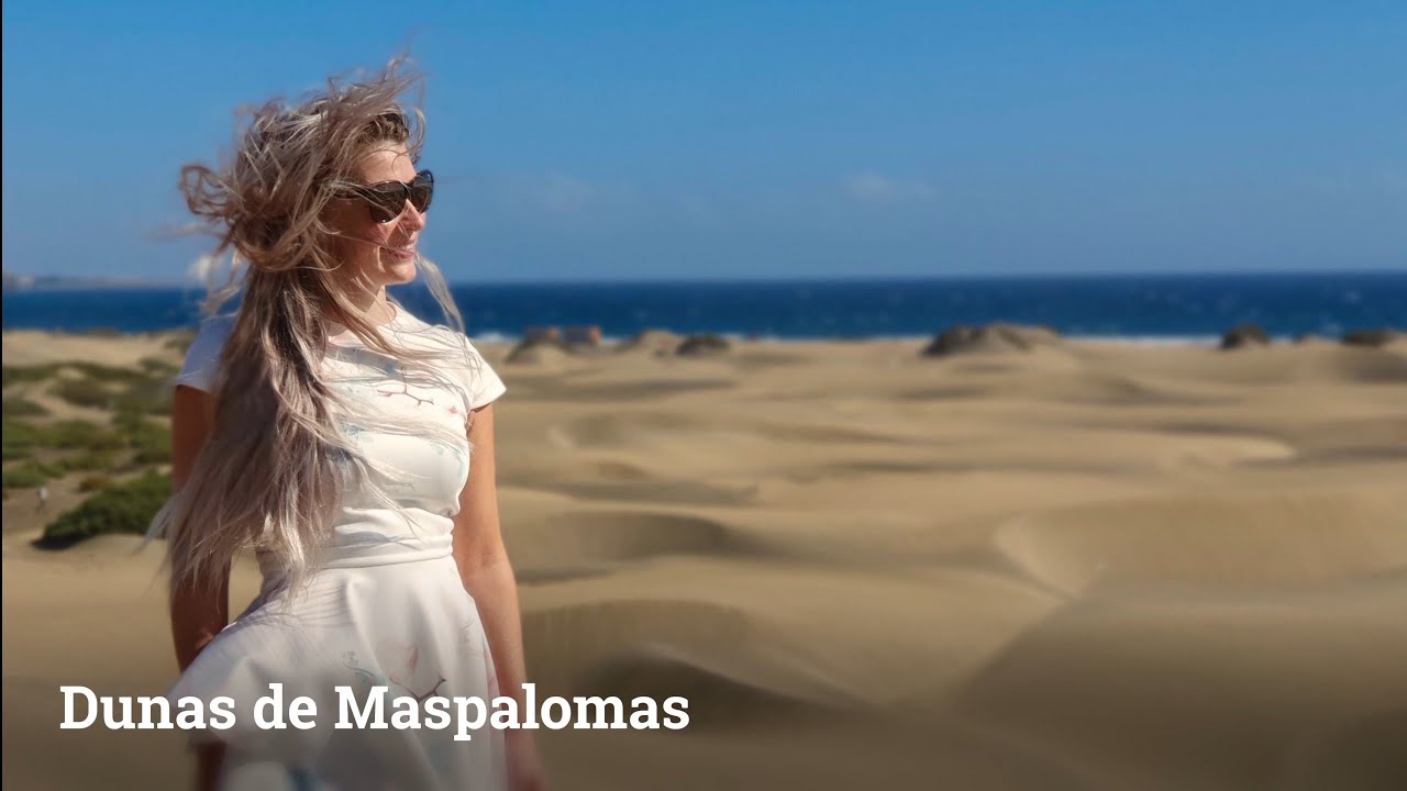 Difficult to walk in the big desert 'Dunas de Maspalomas' - Gran Canaria Spain - 4K