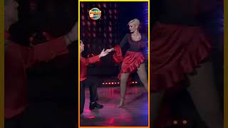 Agustín Fernández E Isabel Madow Bailan En