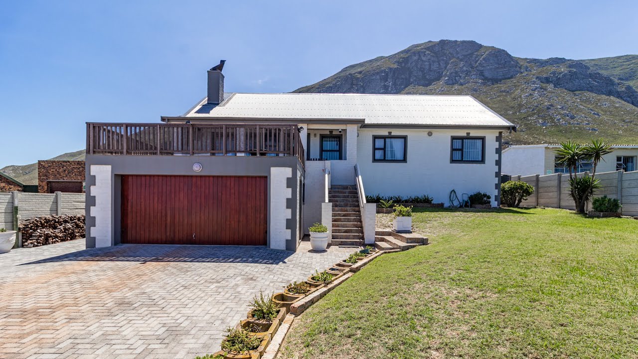 4 Bedroom For Sale - Bettys Bay