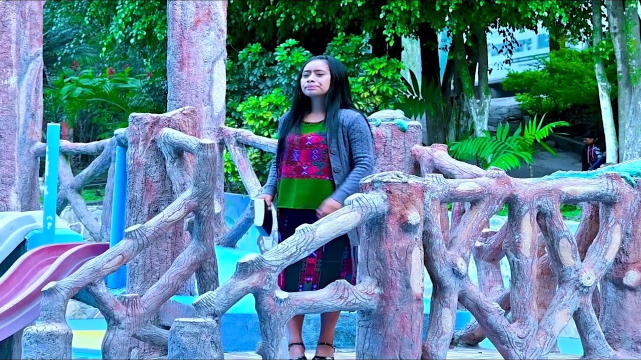 Solista Eva Pérez / Cuando Yo Salí de mi Tierra