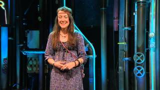 Comedy-Laborantin Lisa Cantena